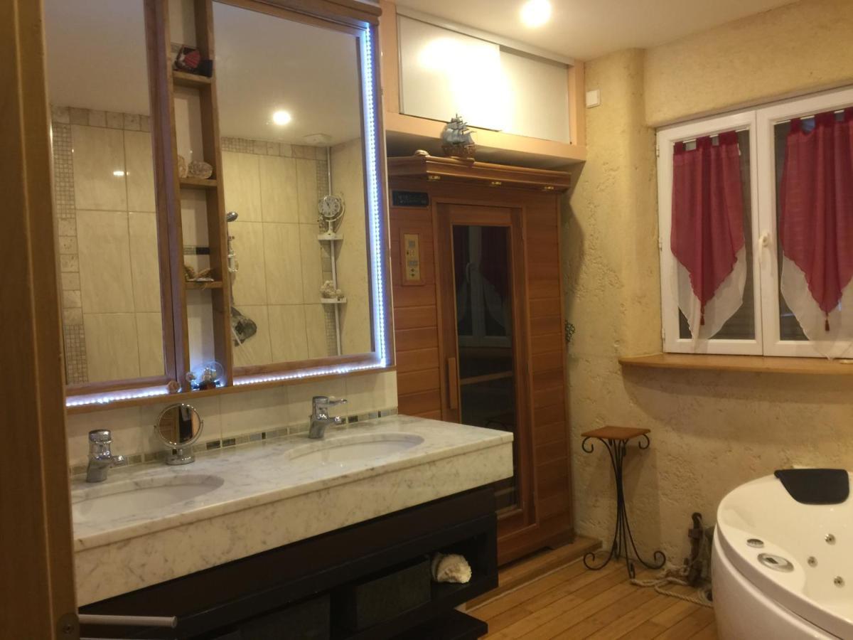 La Découverte, Jacuzzi, Sauna, et Terrasse avec vue sur lac à la campagne entre Toulouse et Auch Catonvielle Exterior foto